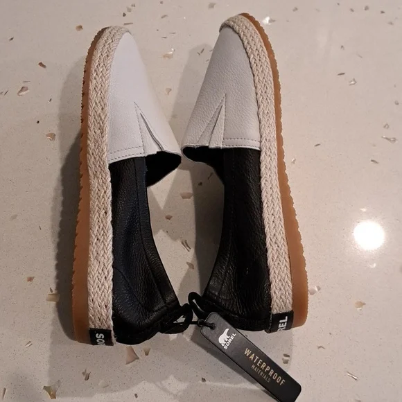 NWT Sorel Ella slip on - Picture 9 of 9